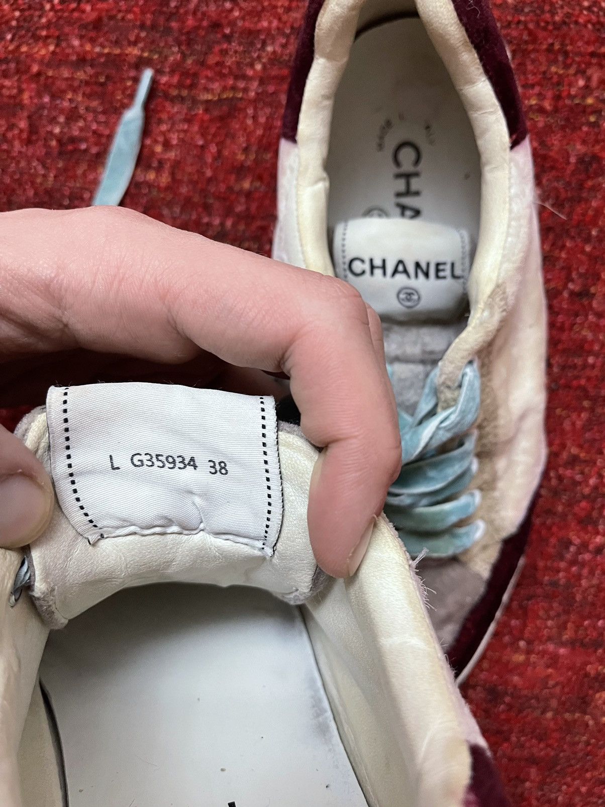 Chanel Chanel velour logo sneakers Size US 7 / IT 37 - 8 Thumbnail