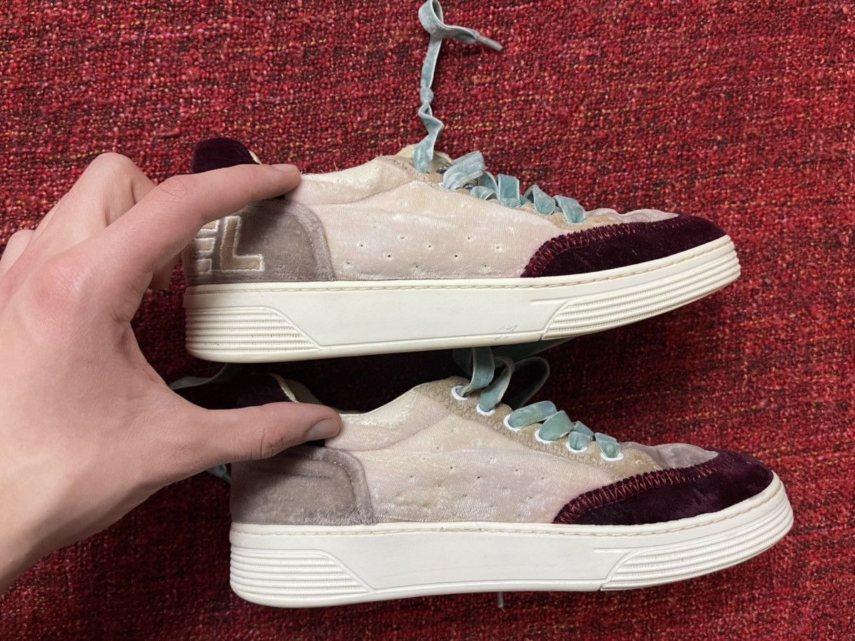 Chanel Chanel velour logo sneakers Size US 7 / IT 37 - 5 Thumbnail