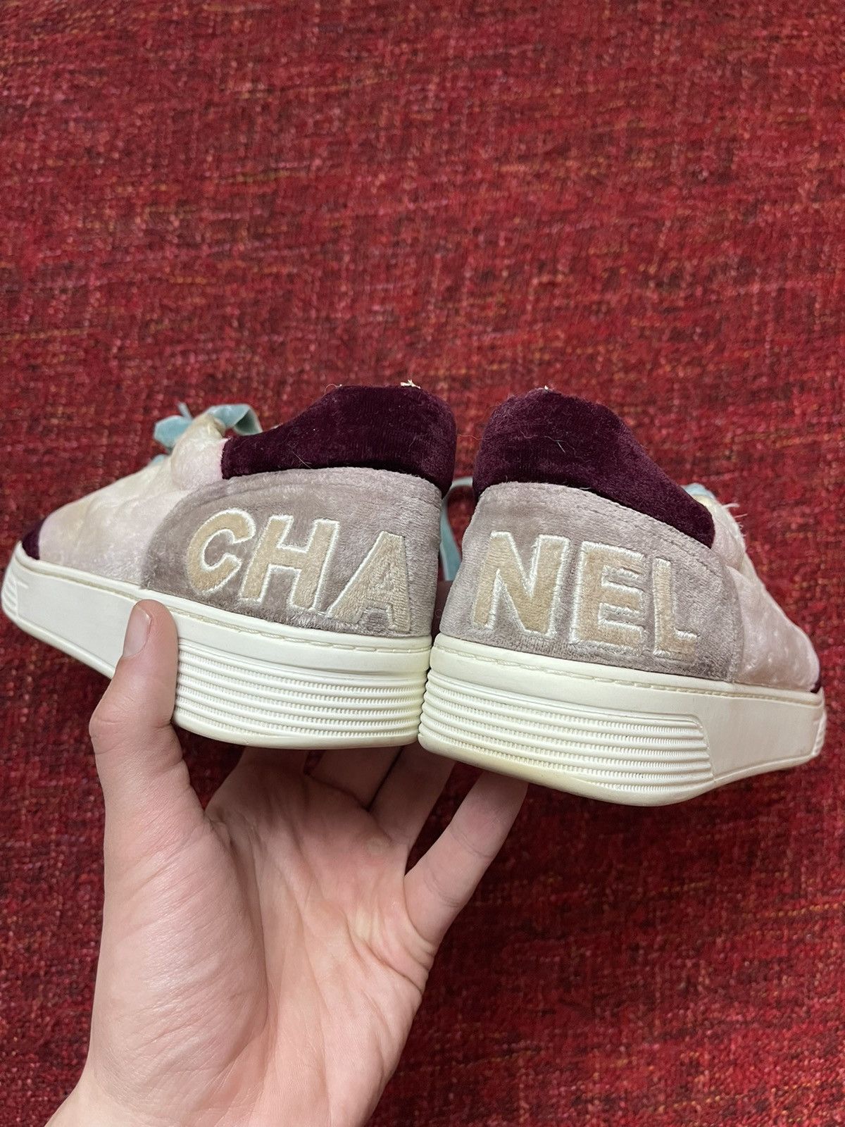 Chanel Chanel velour logo sneakers Size US 7 / IT 37 - 2 Thumbnail
