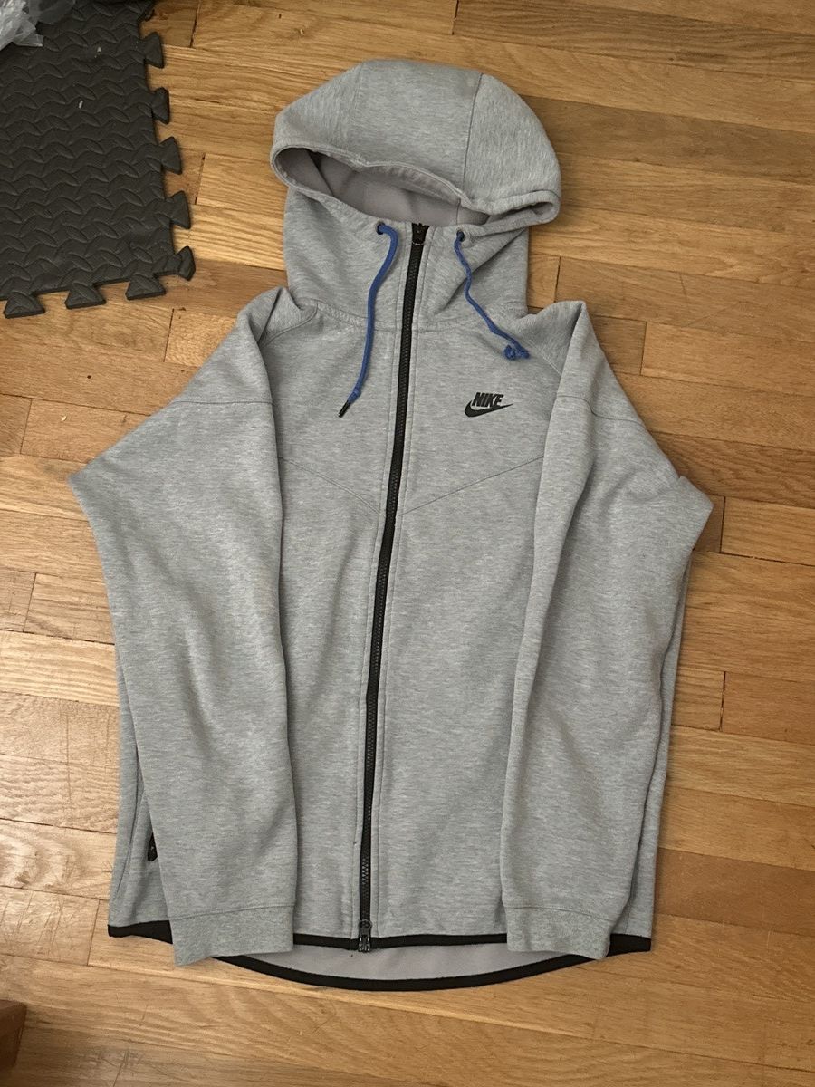 Nike hoodie with strings sale