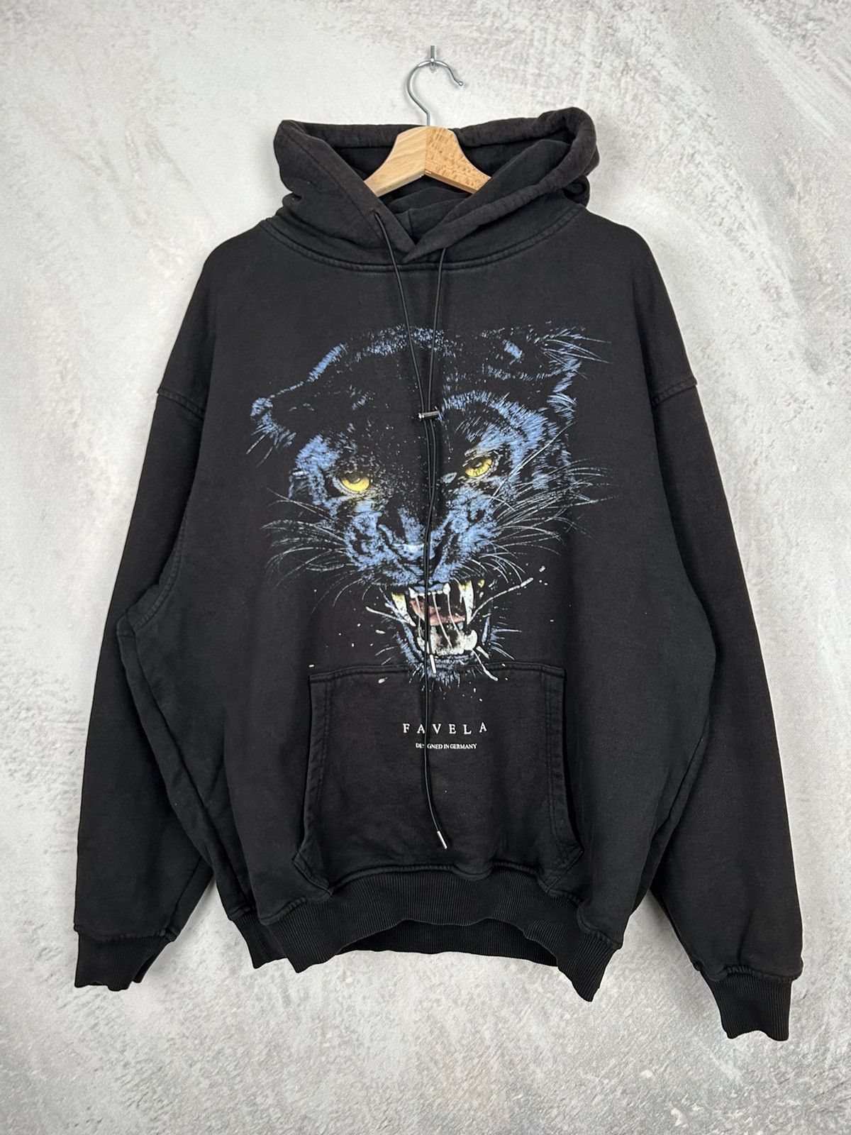 image of Favela Panther Animal Hoodie Streetwear Boxy 90's Y2K in Black, Men's (Size XL)