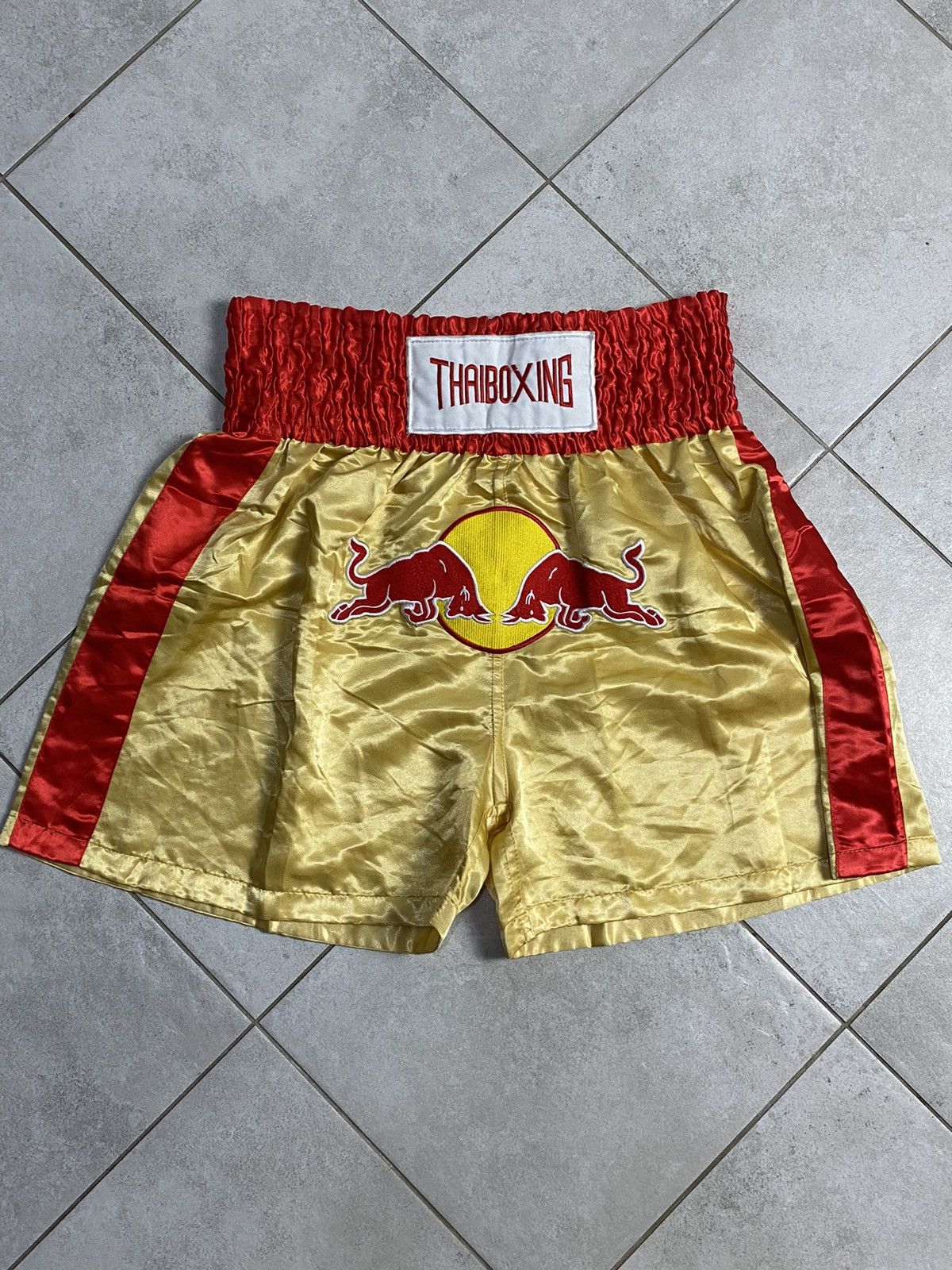 Japanese Brand Thai Kickboxing Redbull Y2K Drip Hype Streetwear Shorts Size US 38 / EU 54 - 1 Thumbnail