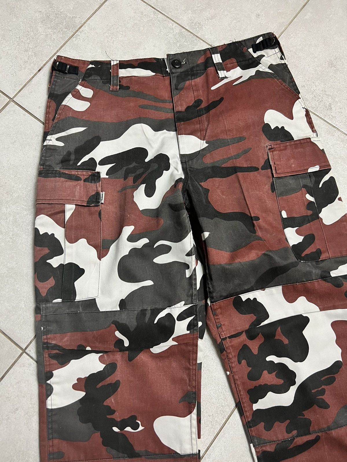 Vintage RARE VINTAGE MILITARY CAMO CARGO PANTS SIZE MEDIUM Size US 32 / EU 48 - 3 Thumbnail