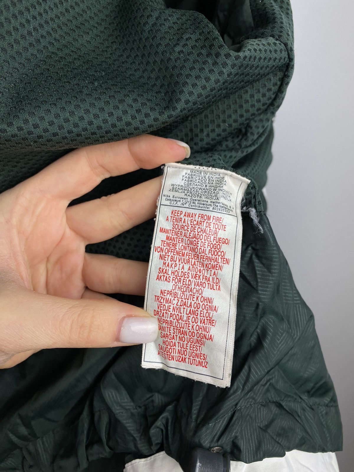 VTG Nike Acg ladies hooded outdoor ski jacket size M