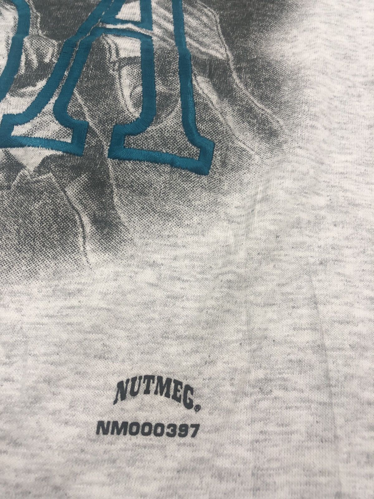 NBA × Nutmeg VINTAGE NUTMEG CHARLOTTE HORNETS / NBA TEE SIZE M Size US M / EU 48-50 / 2 - 9 Thumbnail