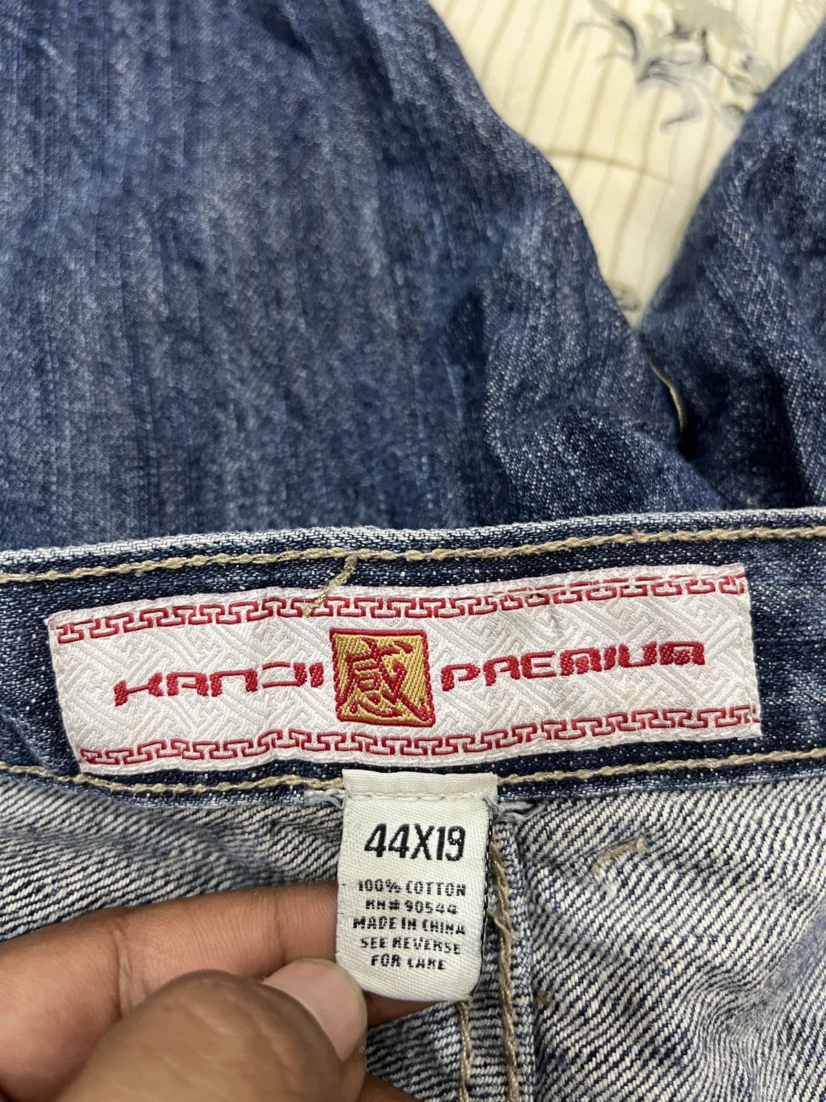 Karakuri Tamashii (Oooo). KANJI PREMIUM DEVIL EMBROIDERY DENIM SHORTS Size US 44 / EU 60 - 10 Thumbnail