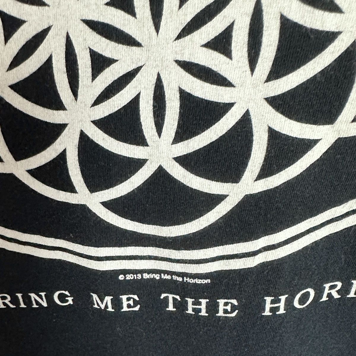 Band Tees Bring Me The Horizon Sempiternal BMTH Metalcore tee y2k Og Size US M / EU 48-50 / 2 - 4 Thumbnail