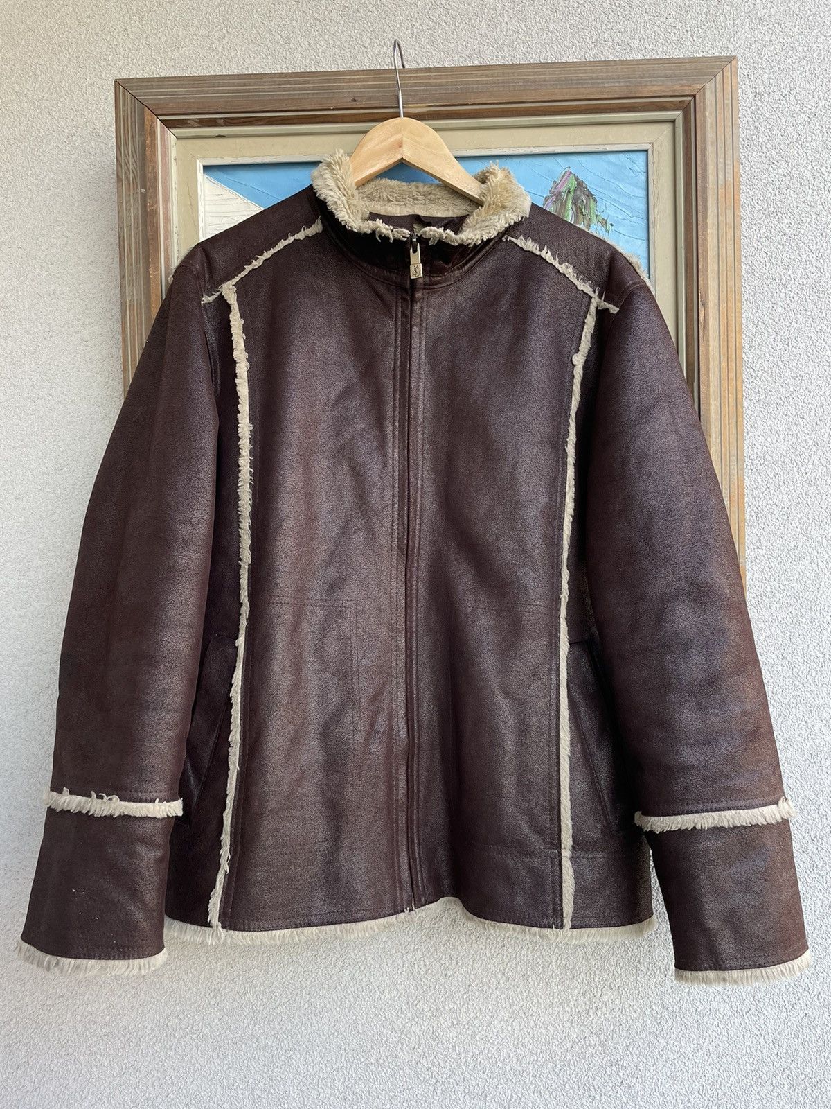 image of Avant Garde x Vintage Fleece Sherpa Cozy Jacket Korea Hype in Brown Beige (Size Medium)