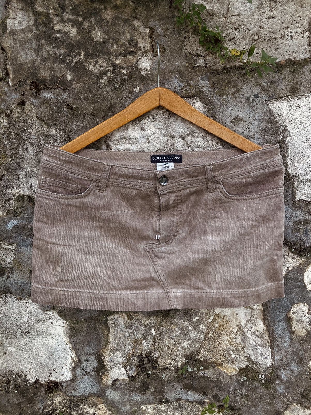 Dolce & Gabbana DENIM BROWN MINI SKIRT Size 28" / US 6 / IT 42 - 1 Thumbnail