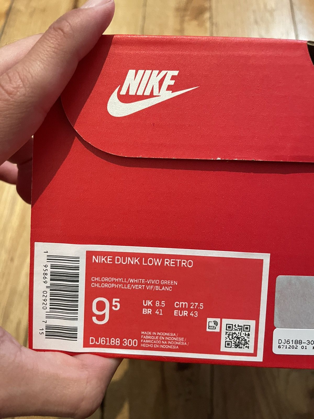 Nike Nike Dunk Low Retro Chlorophyll 2022 Size US 9.5 / EU 42-43 - 9 Thumbnail