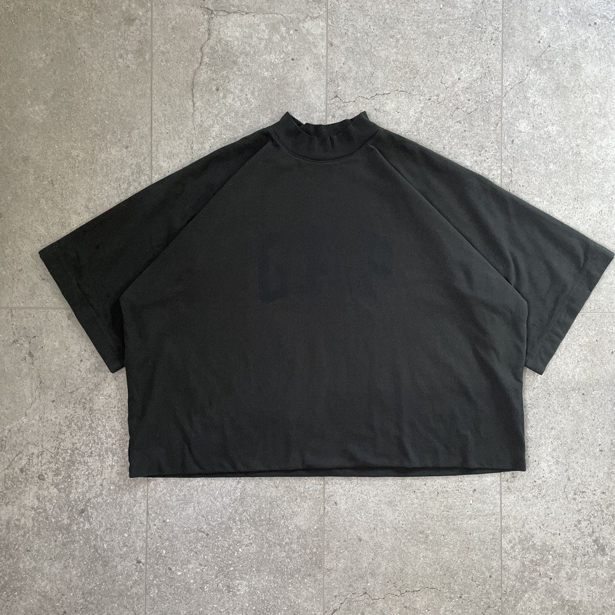 Gap Yeezy Gap Dove no seem Cropped tee t-shirt black Size US M / EU 48-50 / 2 - 4 Thumbnail