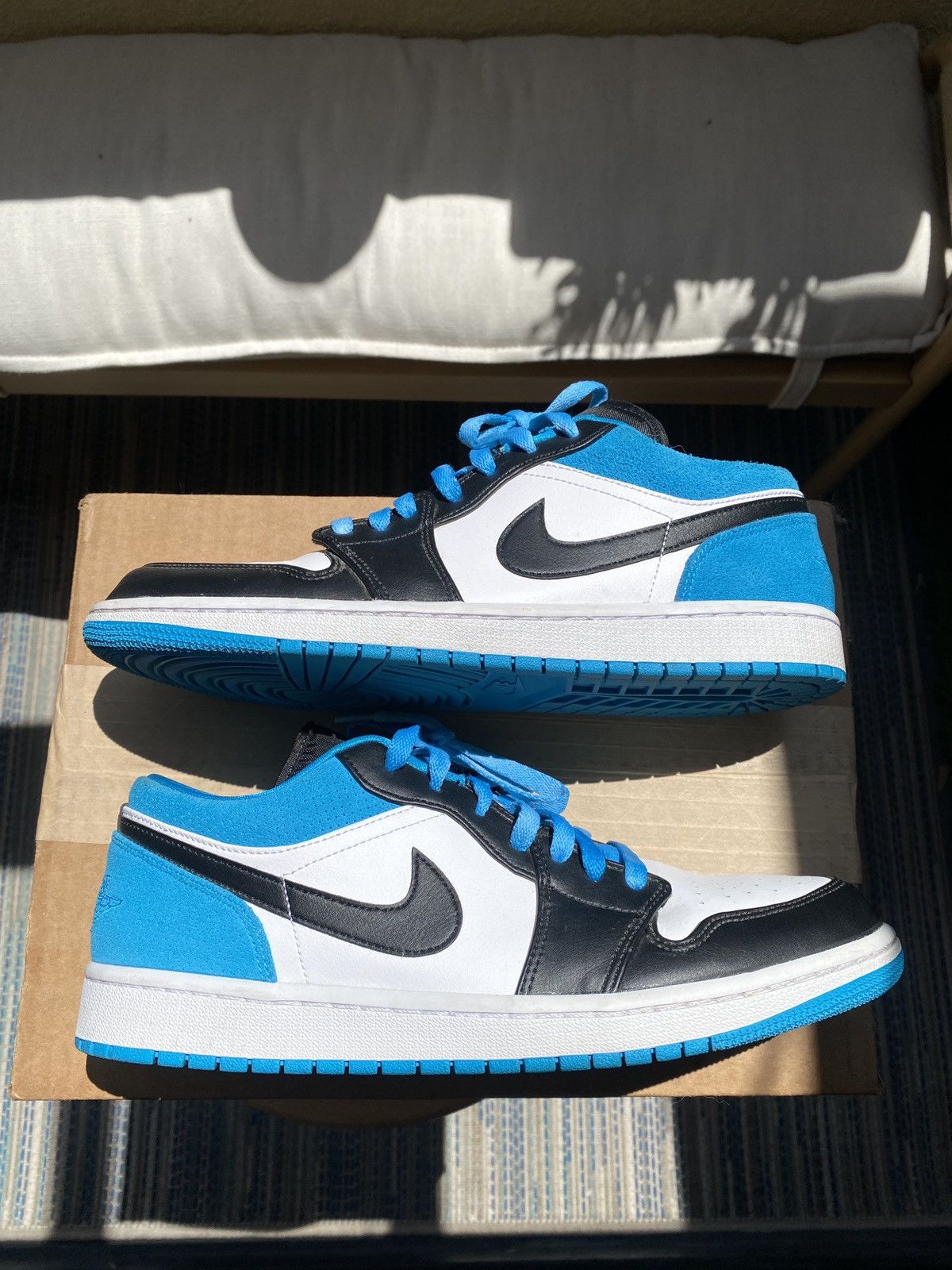 low blue jordan 1