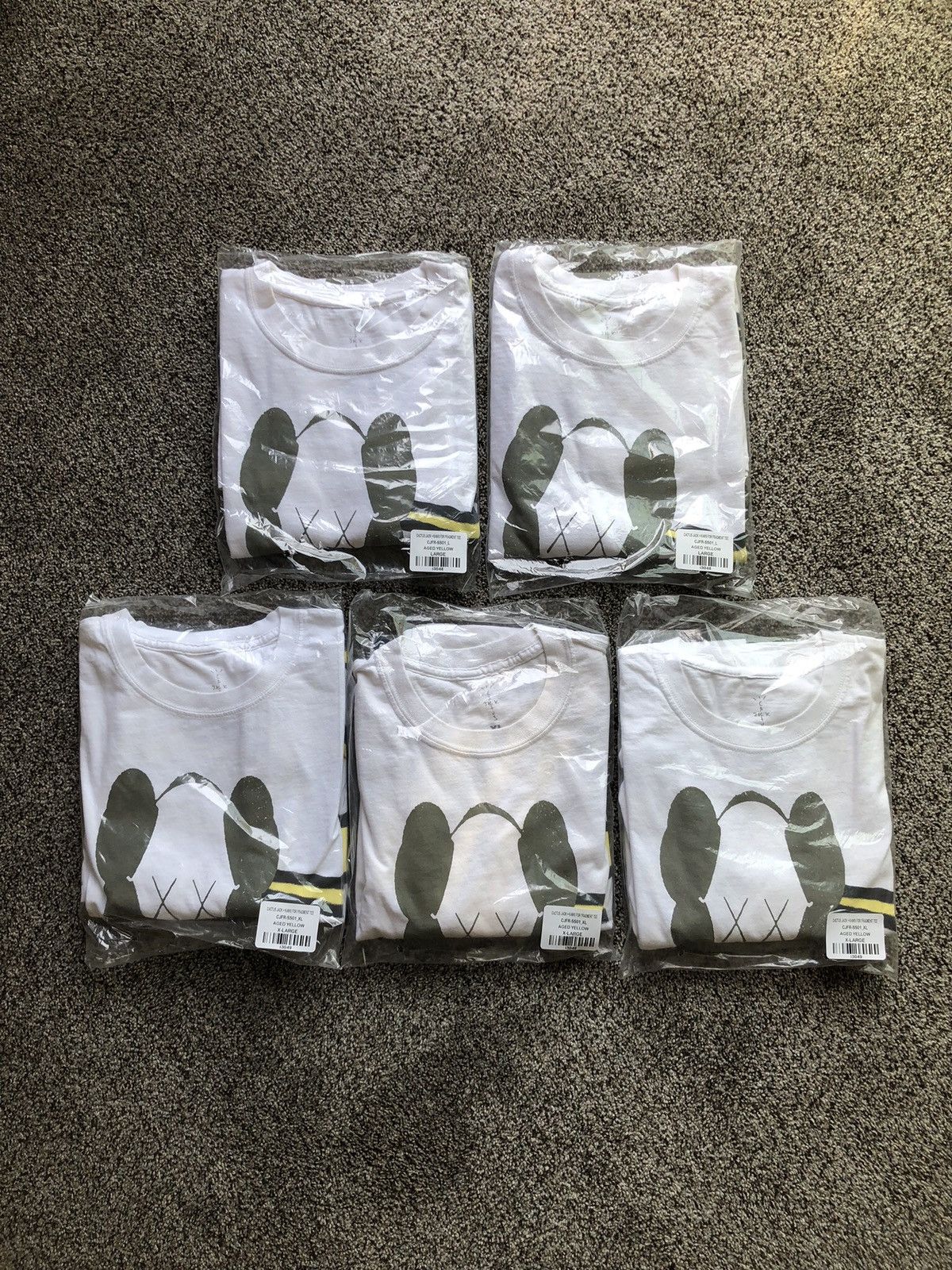 Kaws Cactus Jack x Kaws Tee Size US XL / EU 56 / 4 - 7 Thumbnail