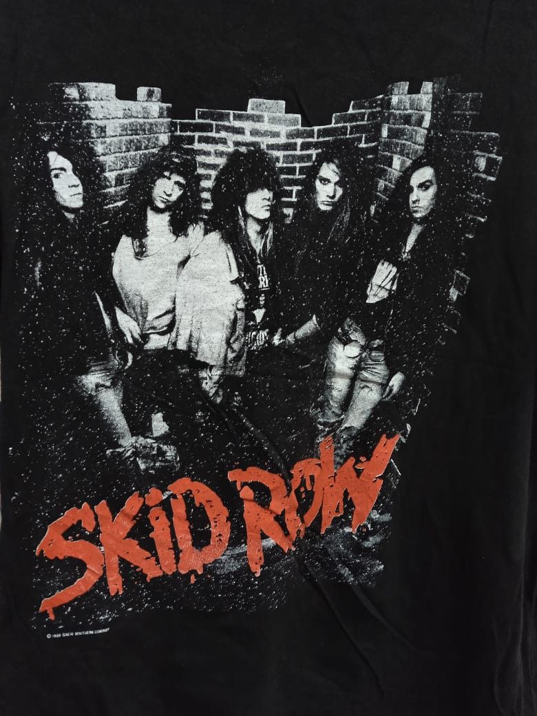 Band Tees × Vintage 🔥BIN/OFFER🔥VINTAGE SKID ROW TOUR TEE 88/89 Size US M / EU 48-50 / 2 - 7 Thumbnail