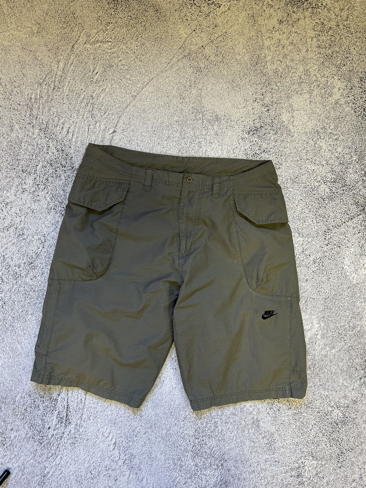 Nike × Vintage Mens Vintage Nike Cargo shorts streetwear y2k rare drill acg Size US 36 / EU 52 - 2 Thumbnail