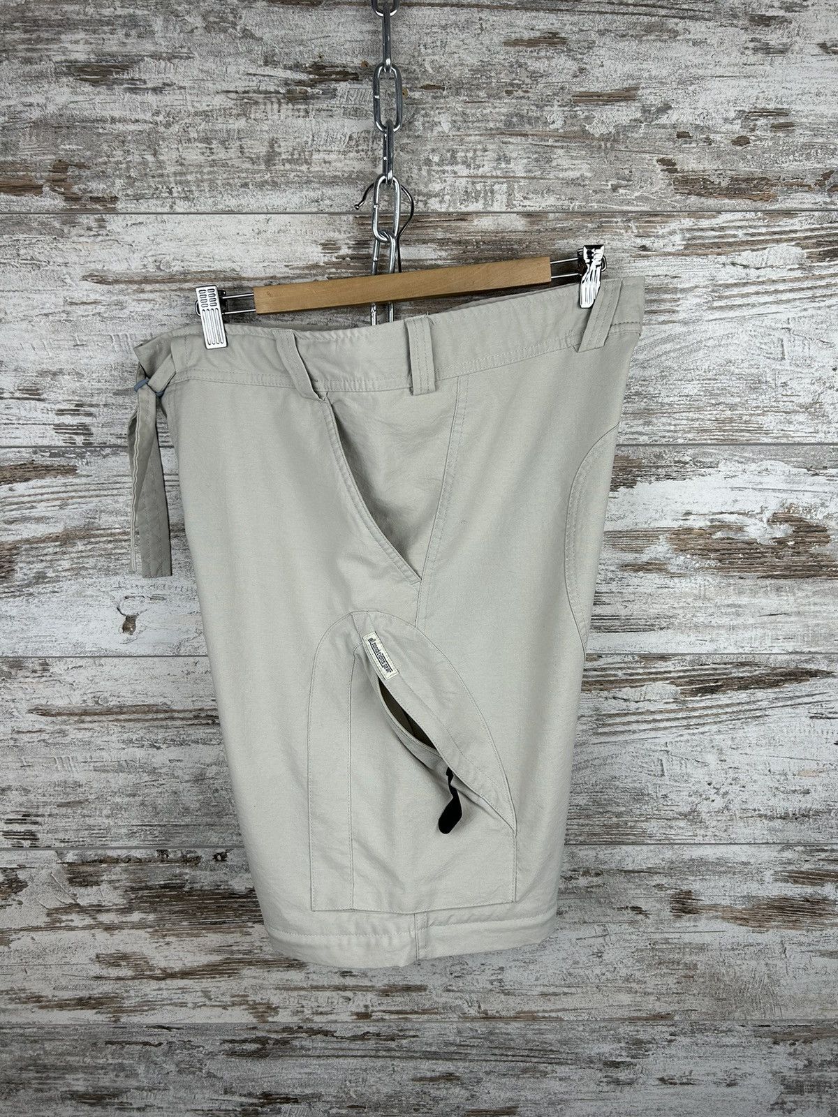 Nike × Vintage Mens Vintage Nike ACG cargo shorts streetwear y2k rare 90s Size US 30 / EU 46 - 14 Thumbnail