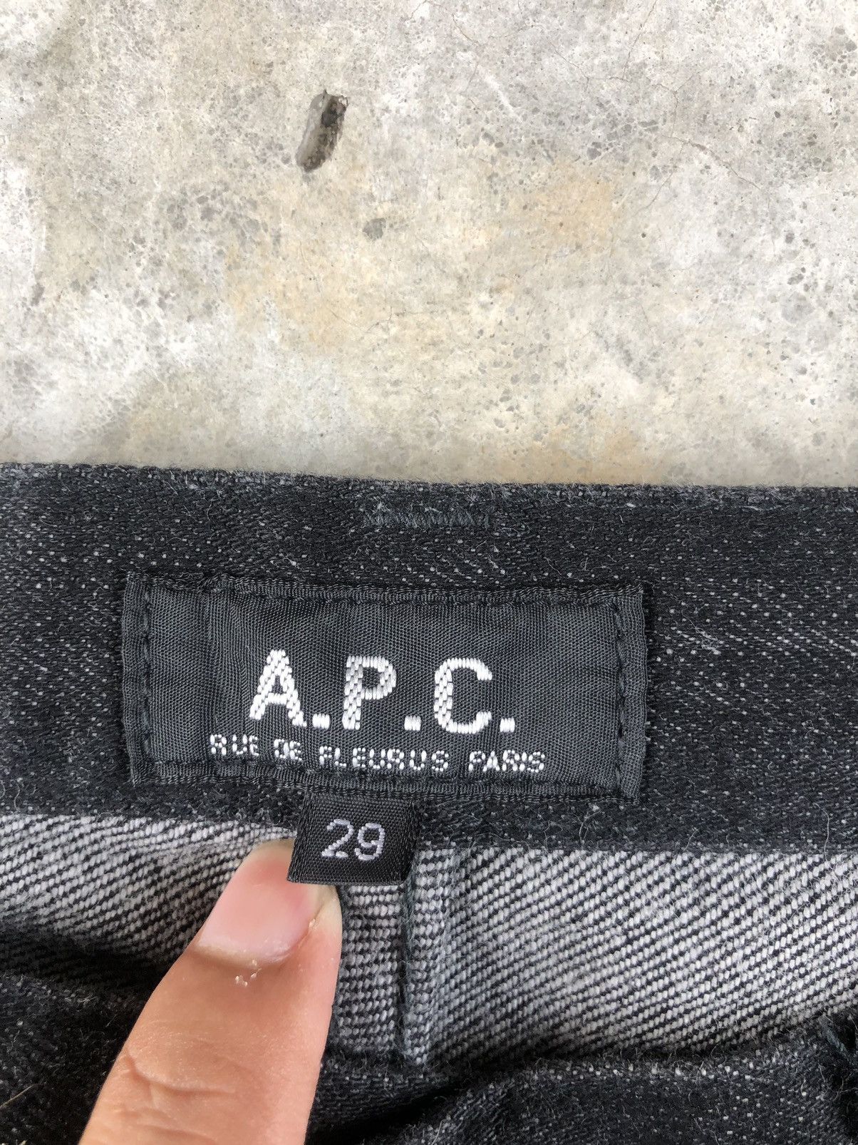 A.P.C. A.P.C Jeans Super Black Made in Japan Size US 30 / EU 46 - 14 Thumbnail