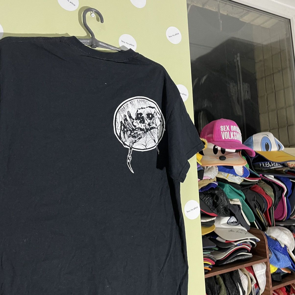 Vintage Vintage Y2K Graphic Tee Skull Horror Print Grunge Streetwear Size US M / EU 48-50 / 2 - 6 Thumbnail