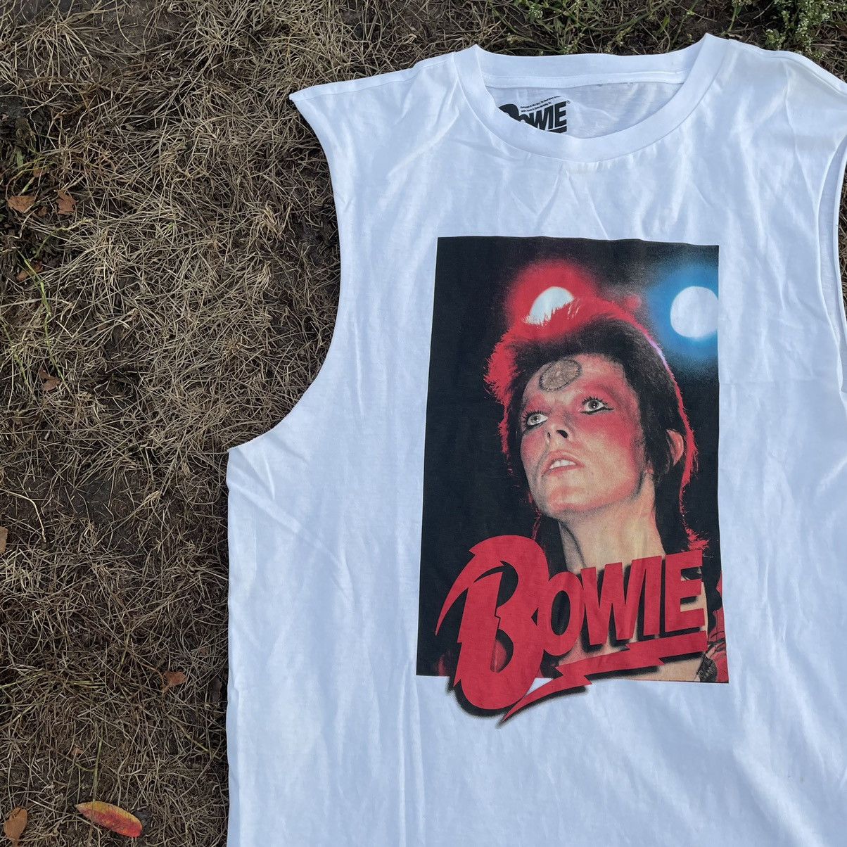Band Tees Vintage Y2K White Tee Bowie Face Print Band Tour Rock Tee Size US XL / EU 56 / 4 - 3 Thumbnail