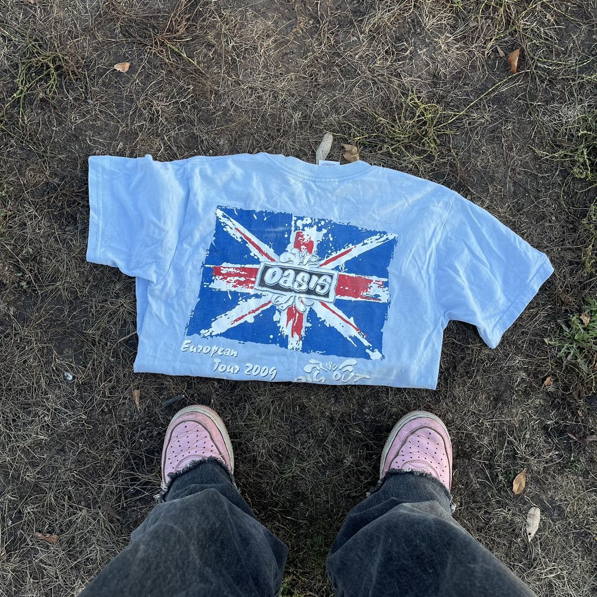 Vintage Vintage Y2K Oasis Sun Faded Graphic Tee Streetwear Cropped M Size US M / EU 48-50 / 2 - 5 Thumbnail