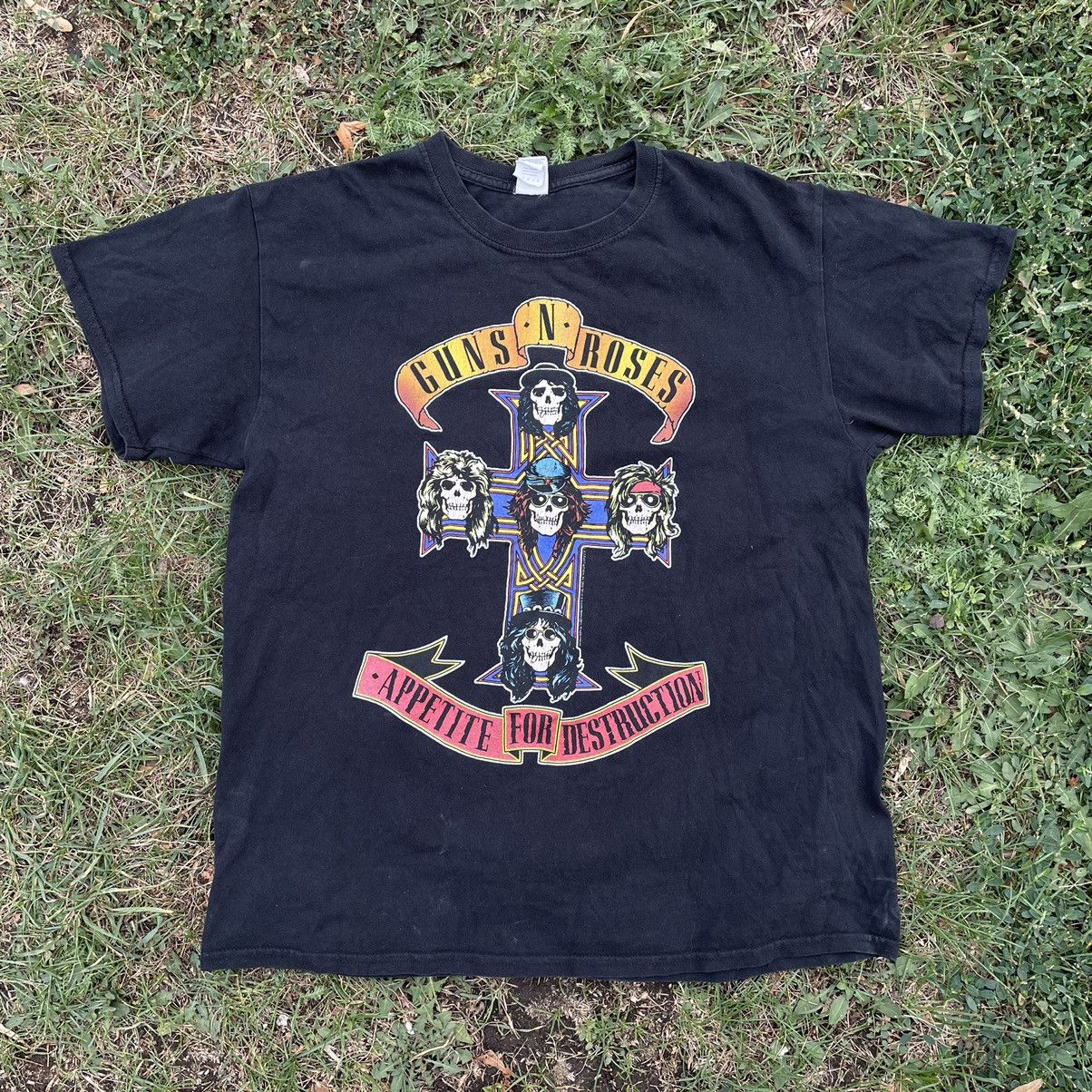 Vintage Vintage 90s Guns N Roses Band Tee Sun Faded Grunge Baggy L Size US L / EU 52-54 / 3 - 1 Thumbnail