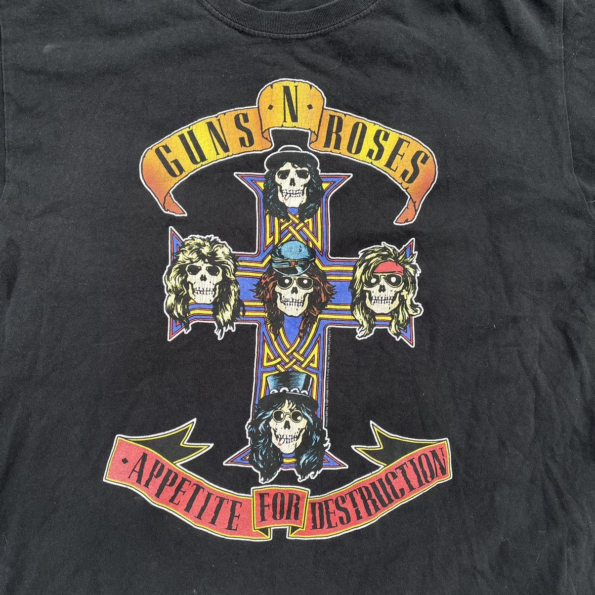 Vintage Vintage 90s Guns N Roses Band Tee Sun Faded Grunge Baggy L Size US L / EU 52-54 / 3 - 4 Thumbnail