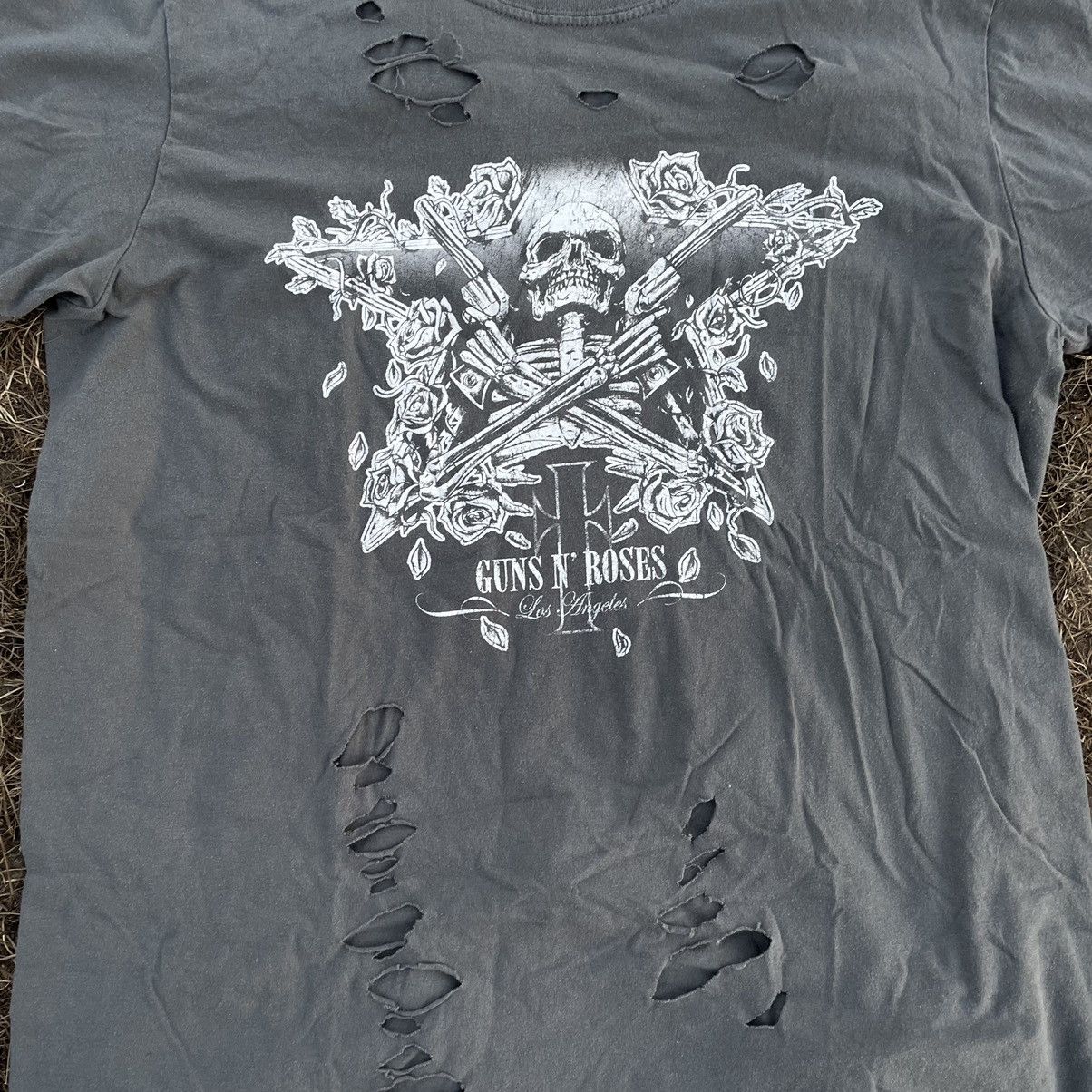 Vintage Vintage Y2K Sun Faded Graphic Band Tee Grunge Streetwear M Size US M / EU 48-50 / 2 - 4 Thumbnail