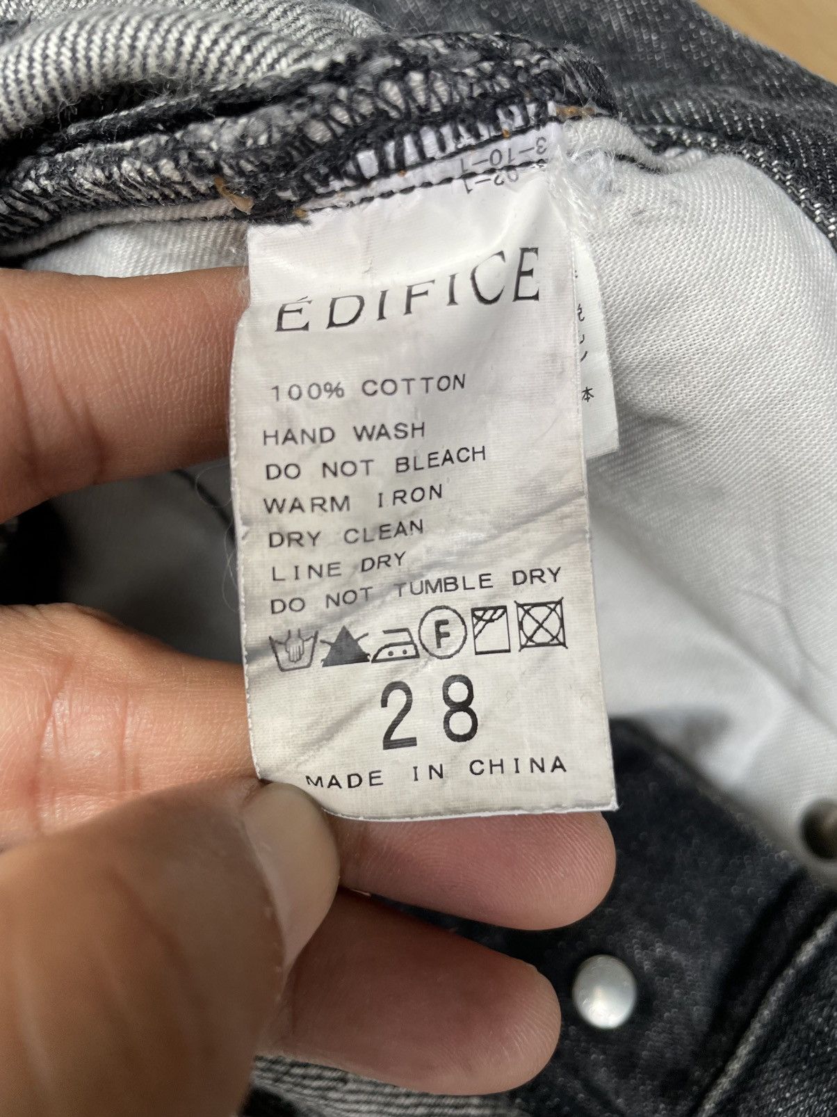 Edifice Japan EDIFICE Distressed BLack Wash Denim Jeans Size US 30 / EU 46 - 13 Thumbnail