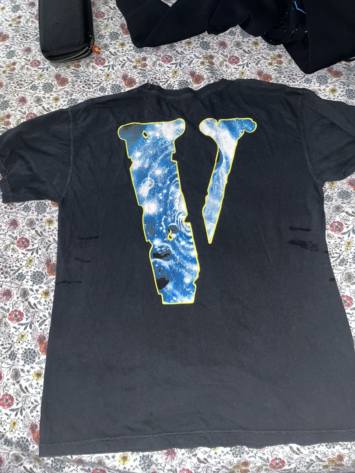Vlone Juice Wrld “VLONE” Collab (L) Size US L / EU 52-54 / 3 - 3 Thumbnail
