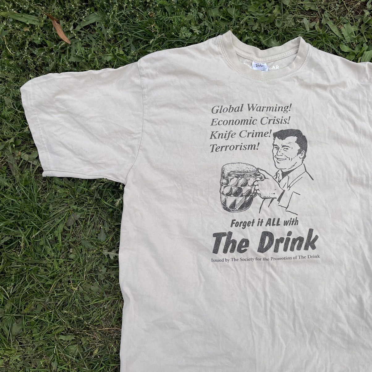 Vintage Vintage Y2K Sun Faded Graphic Tee Alcohol Humor Streetwear X Size US XL / EU 56 / 4 - 3 Thumbnail
