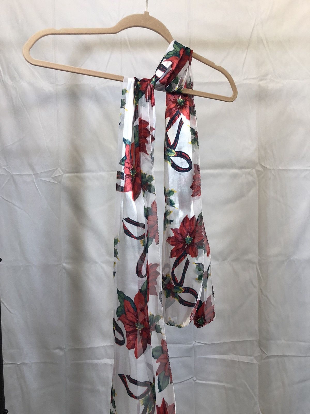 Vintage Vintage White Striped Red Flower Scarf Size ONE SIZE - 1 Thumbnail