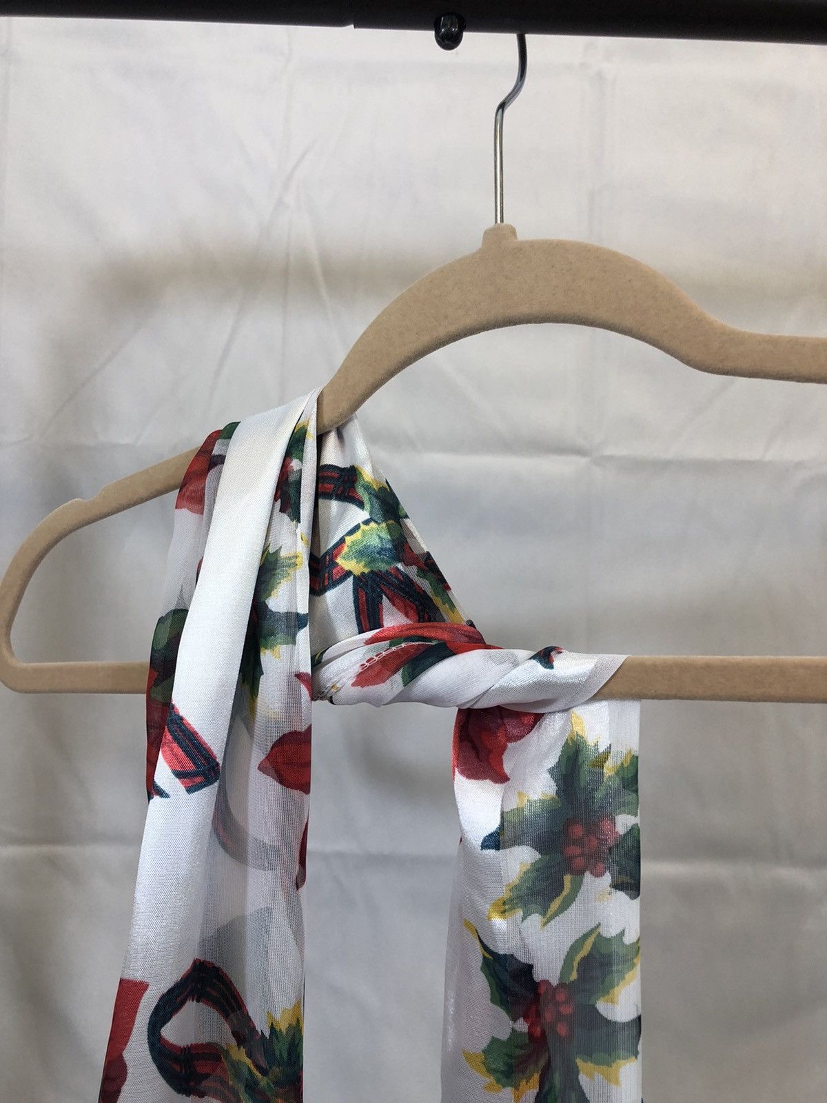 Vintage Vintage White Striped Red Flower Scarf Size ONE SIZE - 4 Thumbnail