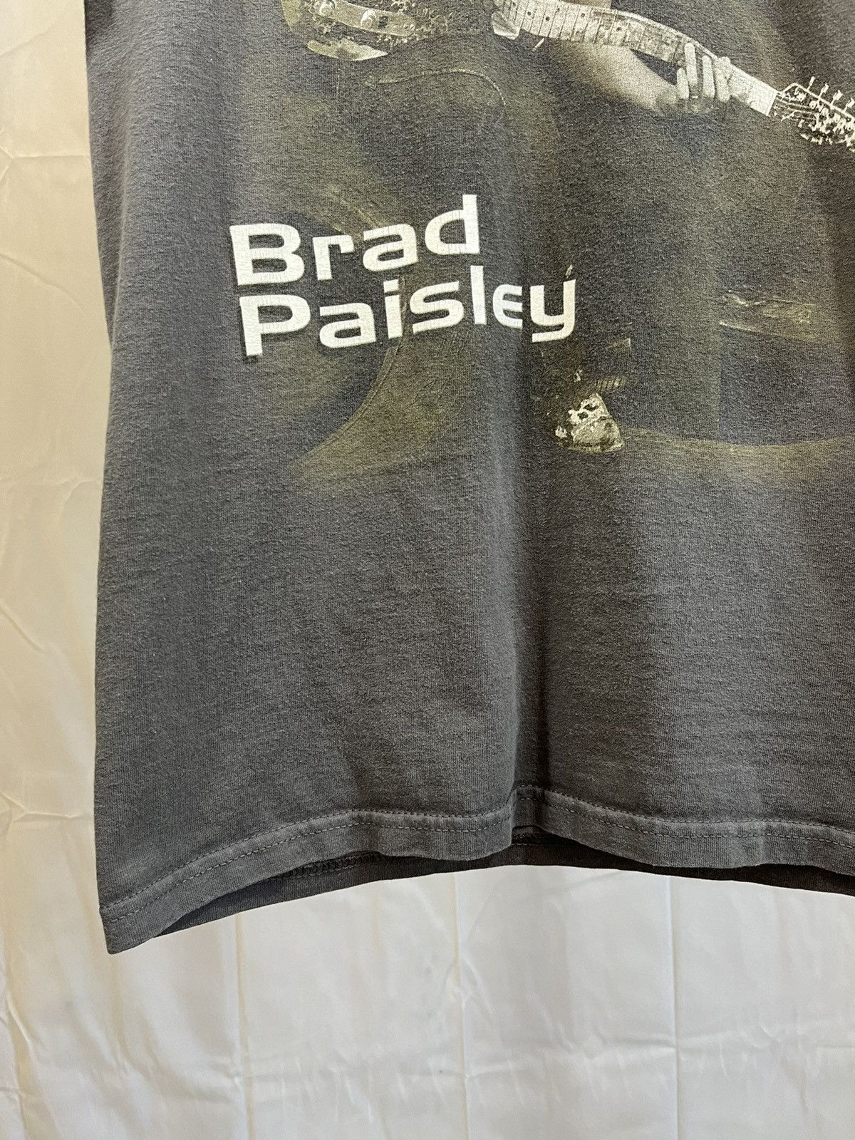 Band Tees Faded Brad Paisley Country Music Concert Band Tee Size US S / EU 44-46 / 1 - 5 Thumbnail