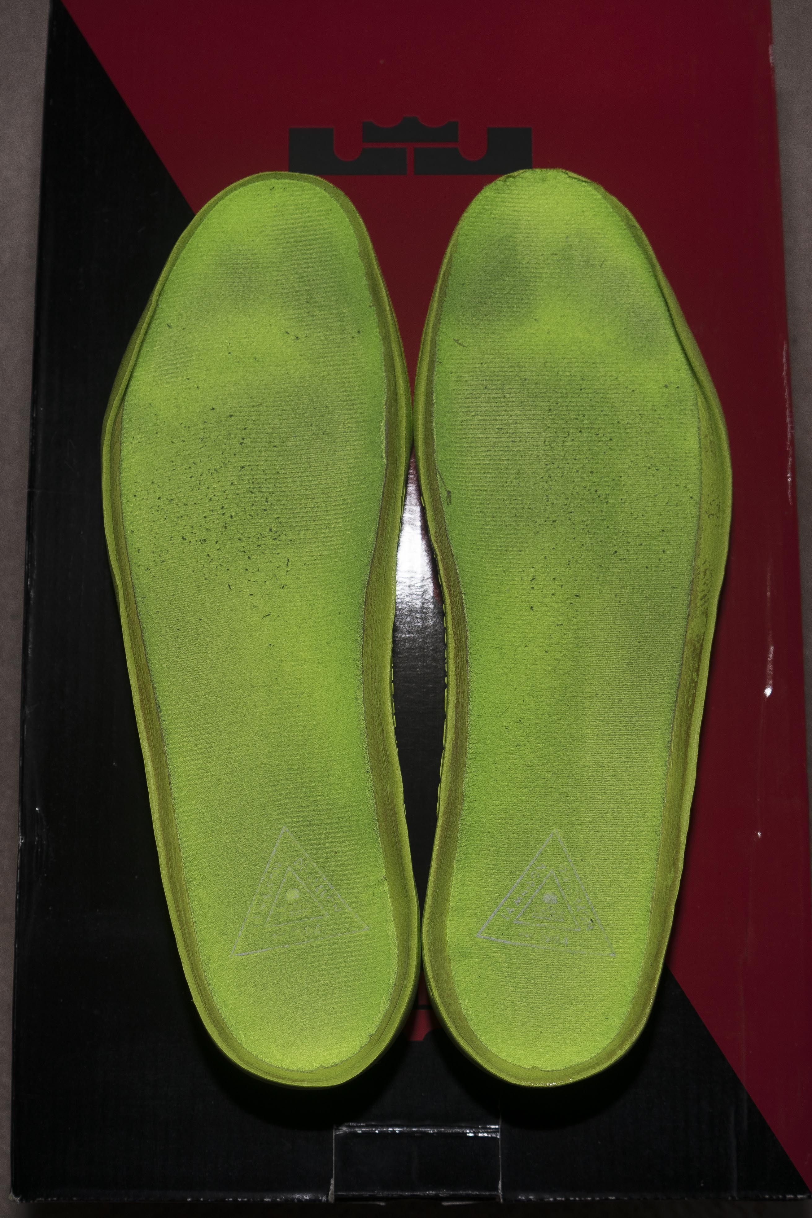 Nike Lebron XI (11) "Collection" - Volt/Grey - Sz 9.5 Size US 9.5 / EU 42-43 - 19 Thumbnail