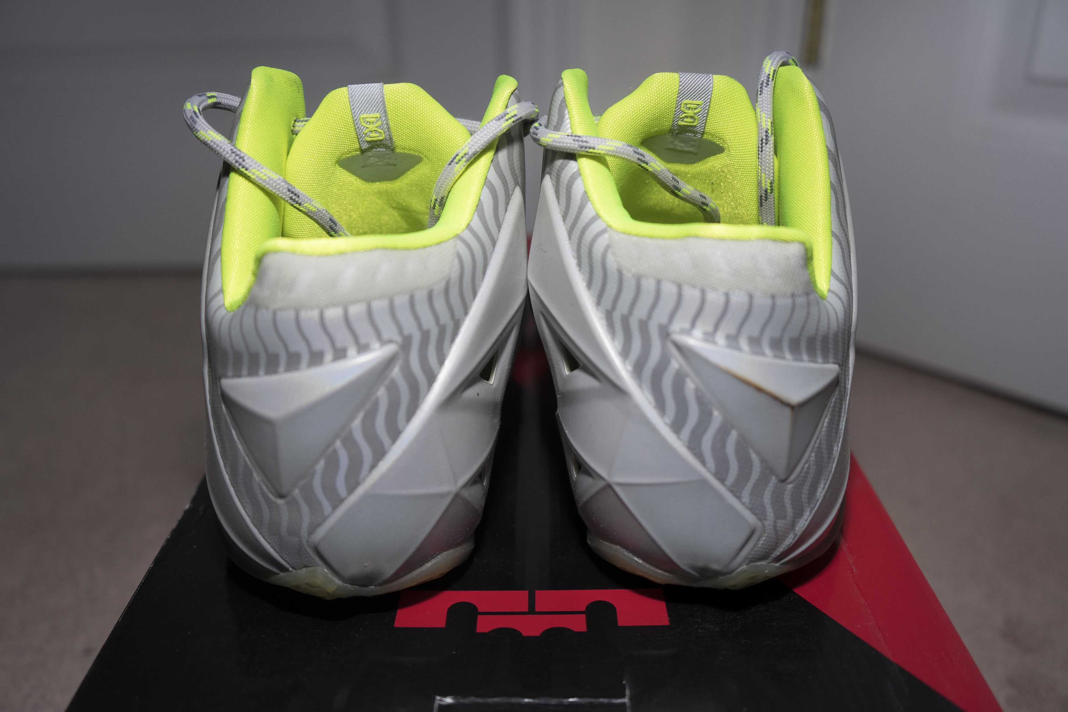 Nike Lebron XI (11) "Collection" - Volt/Grey - Sz 9.5 Size US 9.5 / EU 42-43 - 6 Thumbnail