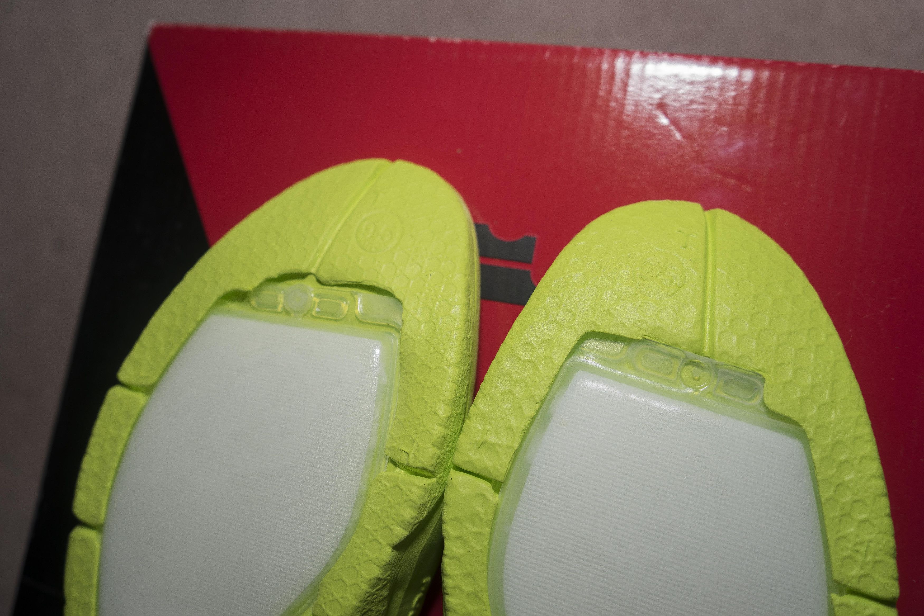 Nike Lebron XI (11) "Collection" - Volt/Grey - Sz 9.5 Size US 9.5 / EU 42-43 - 15 Thumbnail