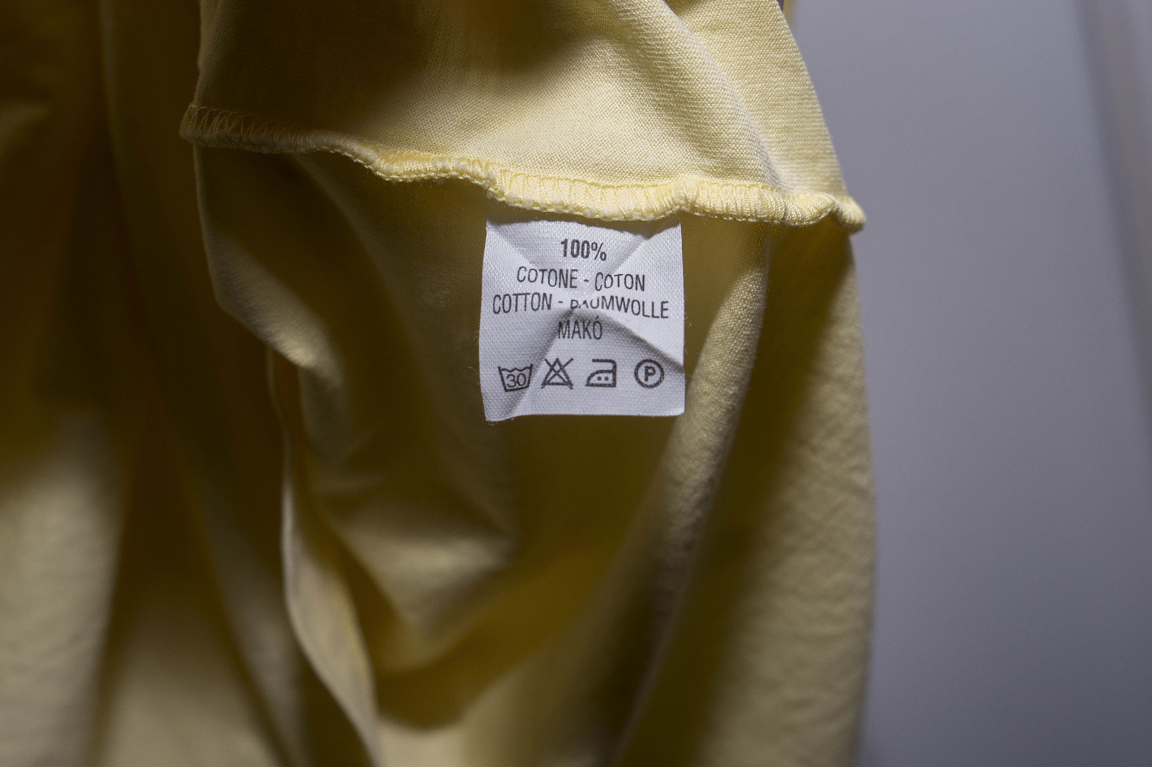 Valentino Valentino Marini - Yellow Press-Stud Polo Shirt - Sz M Size US M / EU 48-50 / 2 - 16 Thumbnail