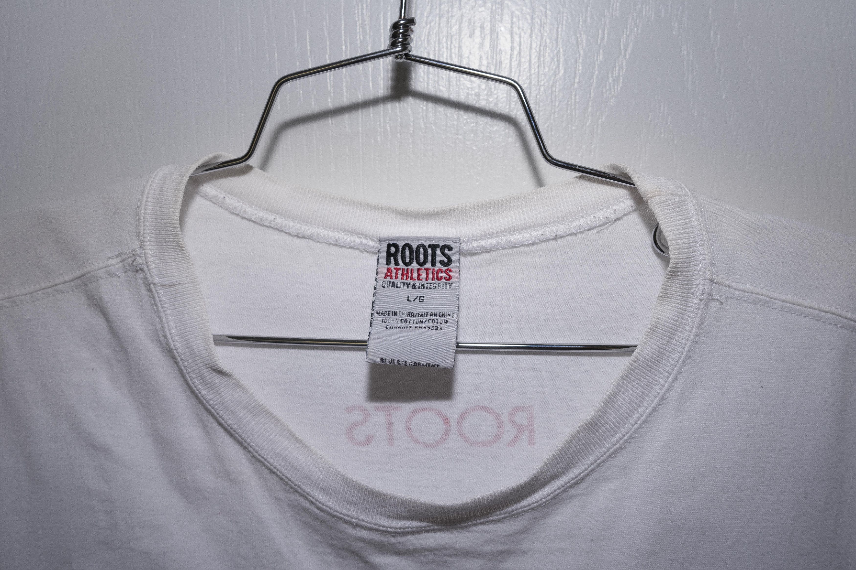 Roots 2004 Olympics Team Canada Tee - Sz L Size US L / EU 52-54 / 3 - 8 Thumbnail
