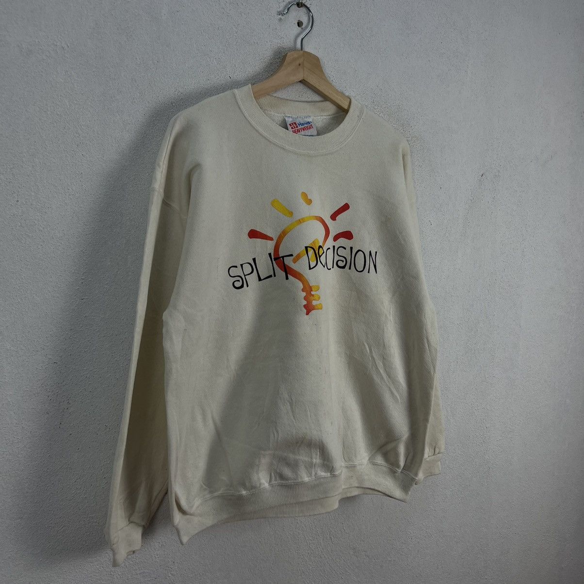 Vintage VINTAGE HANES HEAVYWEIGHT SWEATSHIRT CREWNECK BIG LOGO USA Size US L / EU 52-54 / 3 - 2 Thumbnail