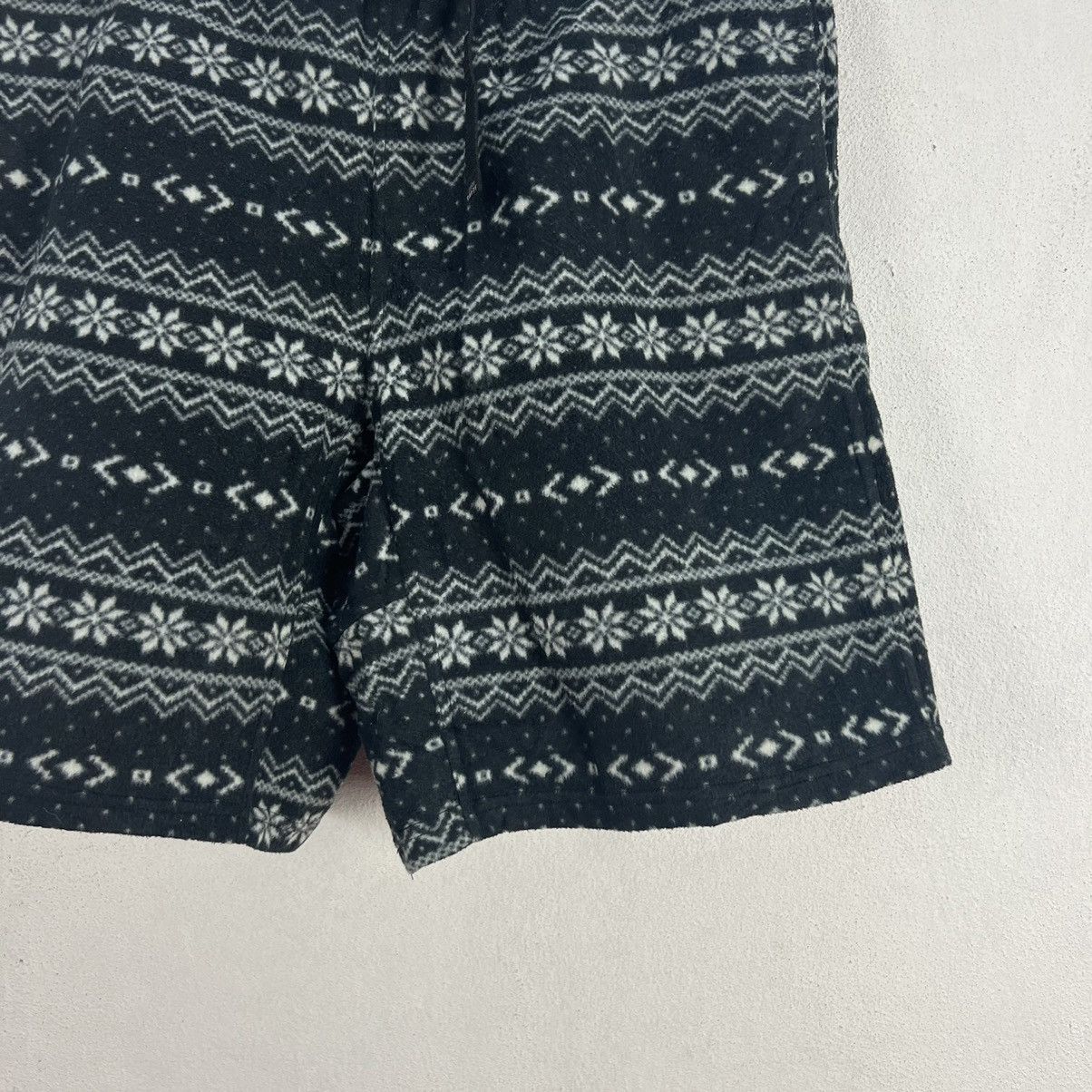 Beams Plus RARE SHORT PANTS BEAMS HEART NAVAJO DESIGN FULL PRINT Size US 30 / EU 46 - 3 Thumbnail