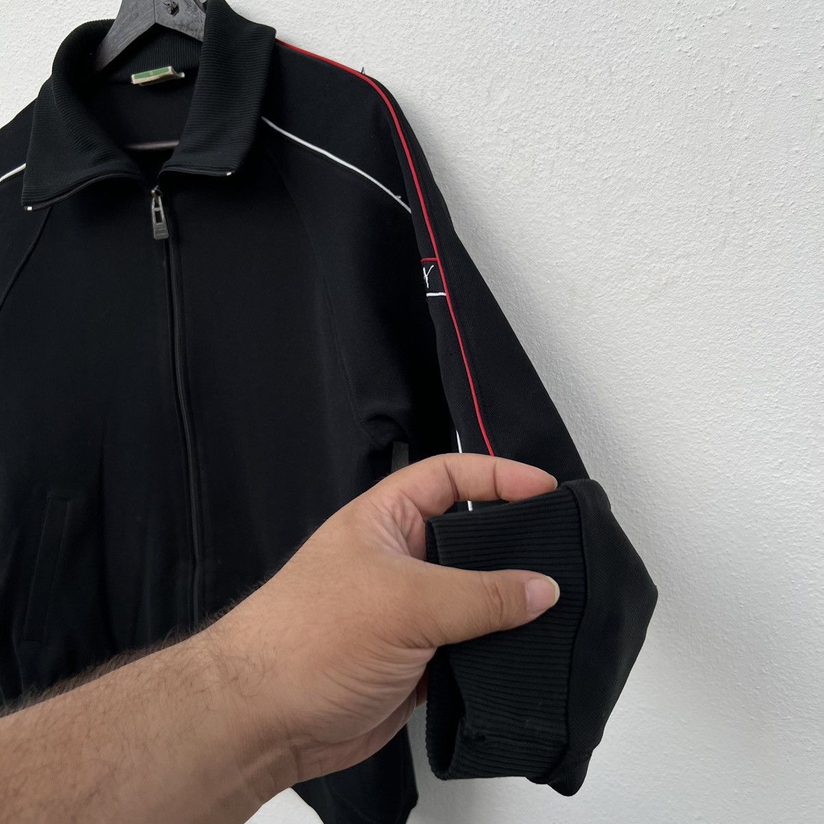 Japanese Brand VINTAGE 80’s TRACKTOP PUMA STREETWEAR STYLE WEAR Size US M / EU 48-50 / 2 - 6 Thumbnail