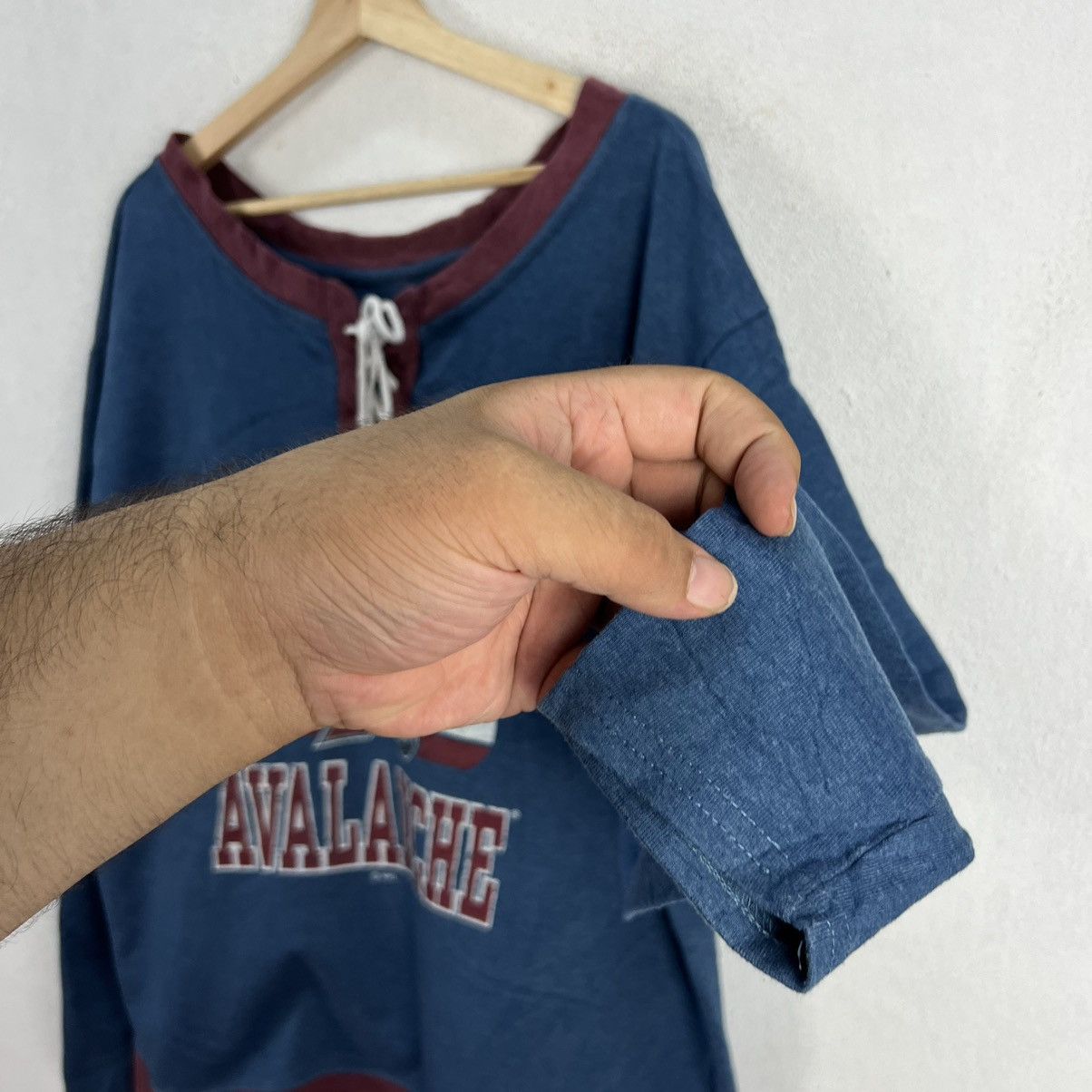 NHL VINTAGE NHL BIG LOGO SWEATSHIRT PLAYER WEAR Size US L / EU 52-54 / 3 - 6 Thumbnail
