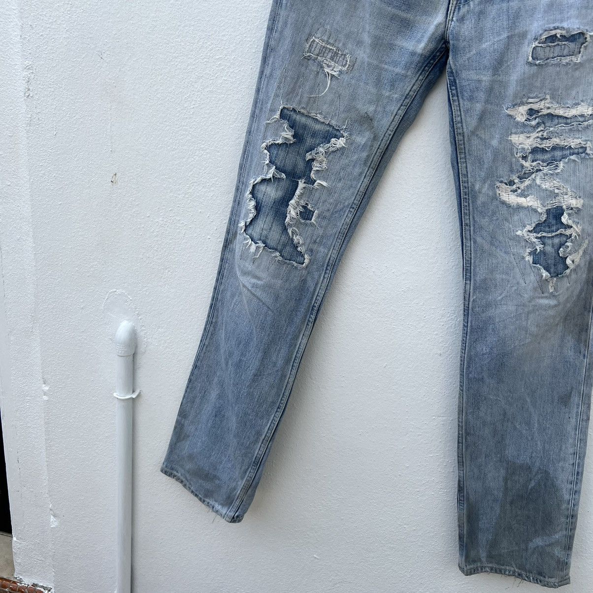 Levi's VINTAGE LEVI’S DISTRESSED DESIGN PUNK STYLE WEAR Size US 28 / EU 44 - 4 Thumbnail