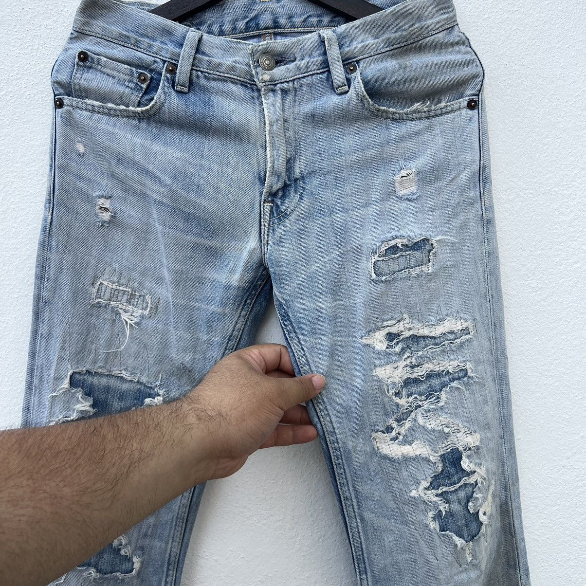 Levi's VINTAGE LEVI’S DISTRESSED DESIGN PUNK STYLE WEAR Size US 28 / EU 44 - 6 Thumbnail