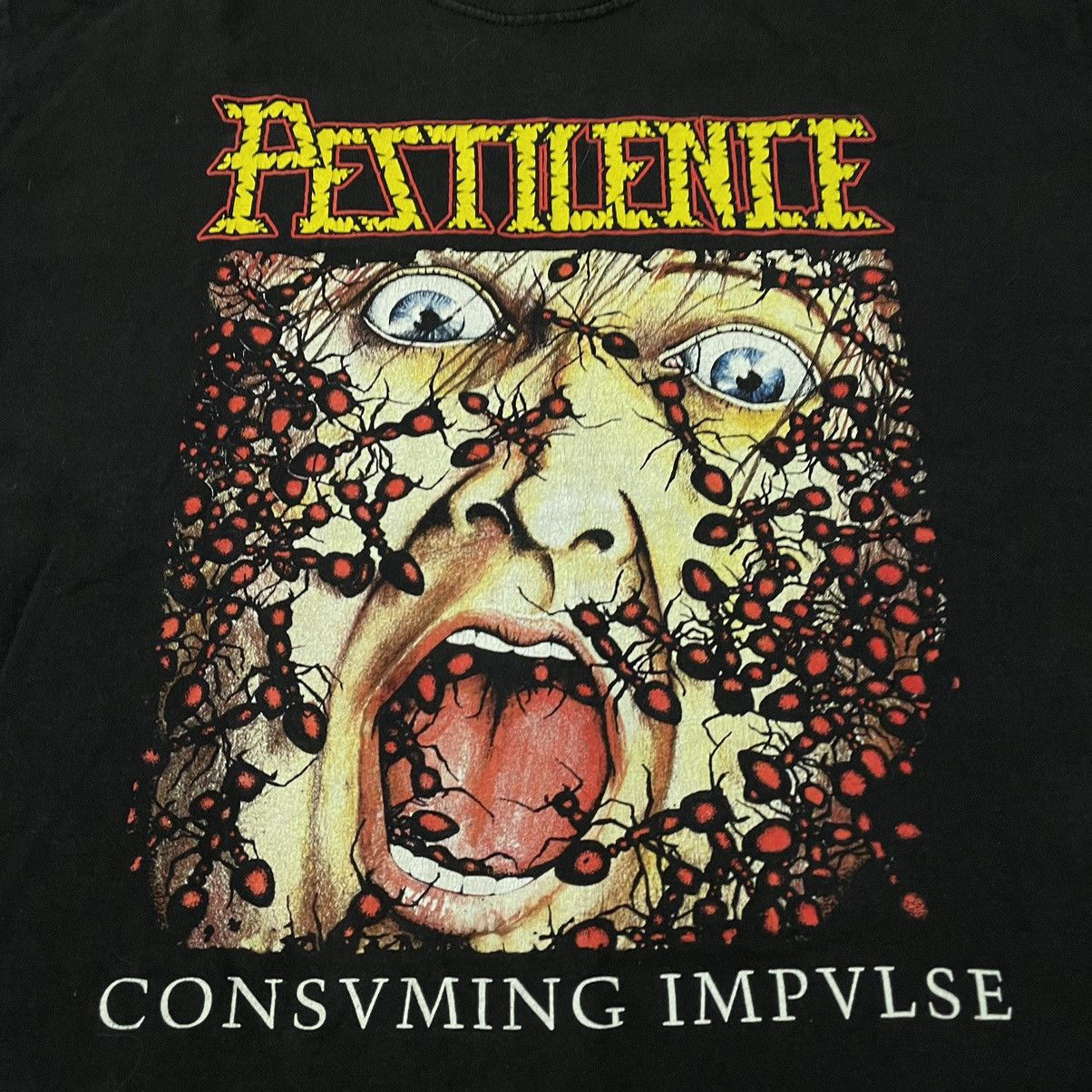 Vintage Vintage Y2K Pestilence Graphic Tee Punk Horror Grunge XL Size US XL / EU 56 / 4 - 6 Thumbnail