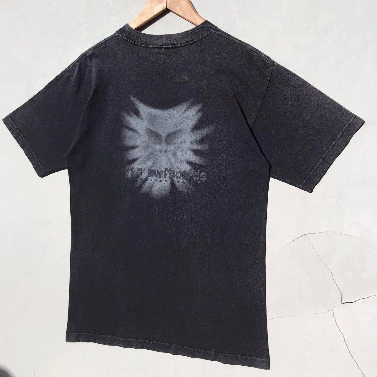 Vintage 🔥Accept Binding Offer🔥 Vintage T&C Surfboards Hawaiian Space Size US M / EU 48-50 / 2 - 3 Thumbnail