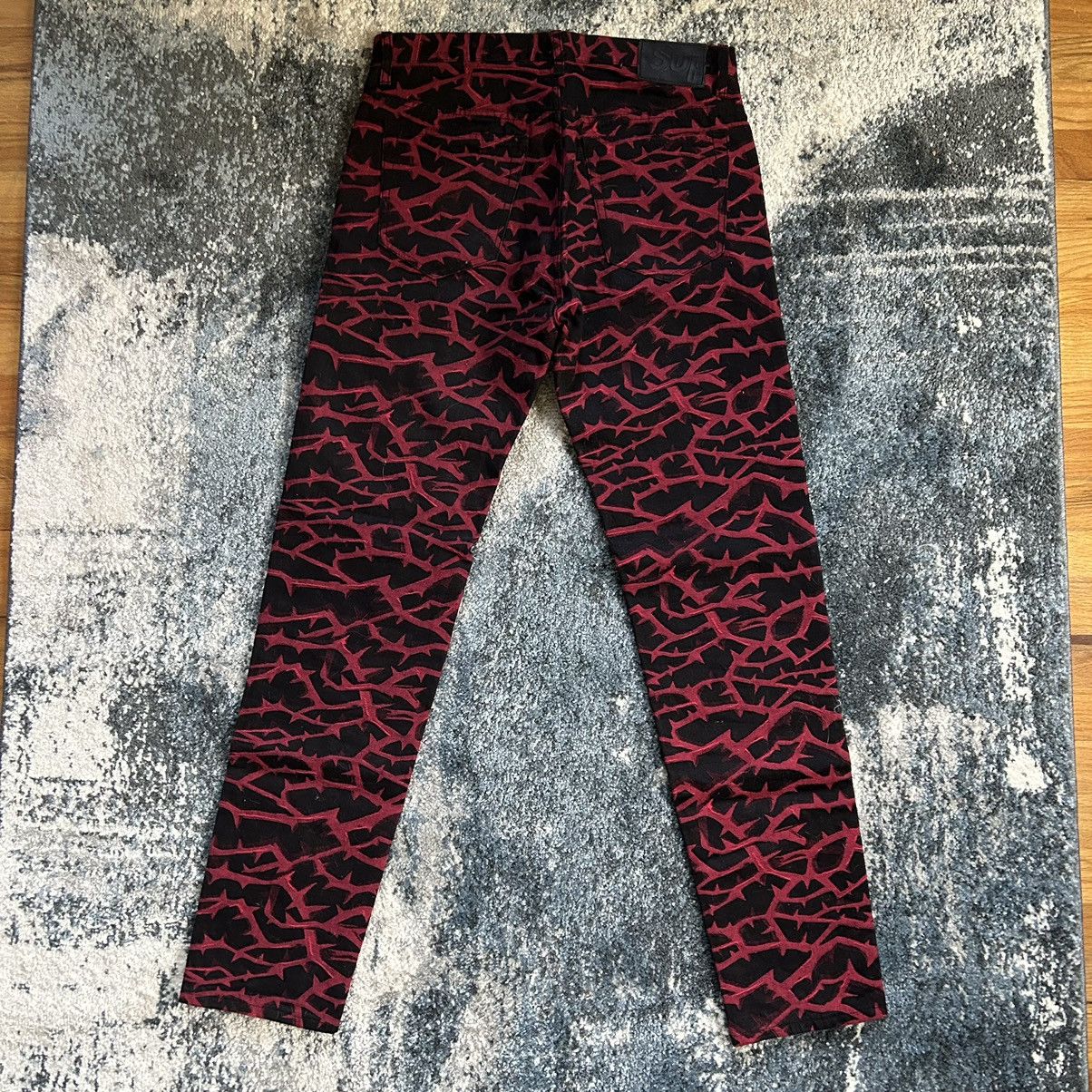 Supreme 2018 WOVEN JACQUARD THORN JEAN DENiM PANTS BLACK RED Size US 32 / EU 48 - 3 Thumbnail