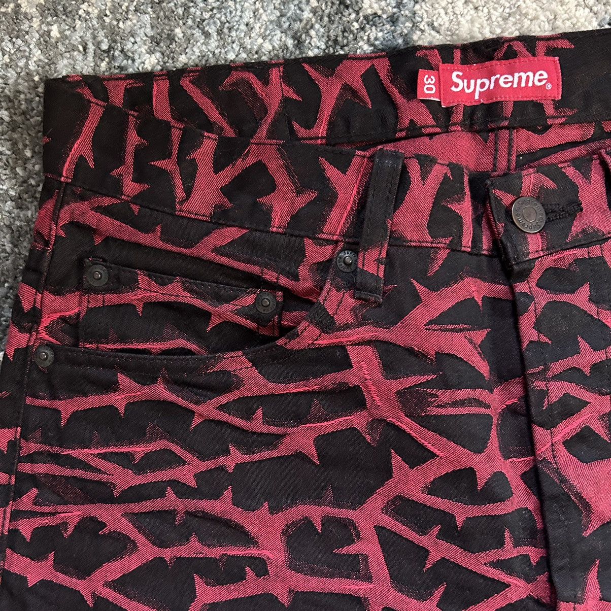 Supreme 2018 WOVEN JACQUARD THORN JEAN DENiM PANTS BLACK RED Size US 32 / EU 48 - 8 Thumbnail