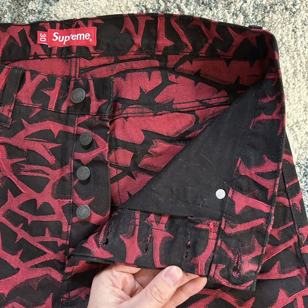 Supreme 2018 WOVEN JACQUARD THORN JEAN DENiM PANTS BLACK RED Size US 32 / EU 48 - 9 Thumbnail