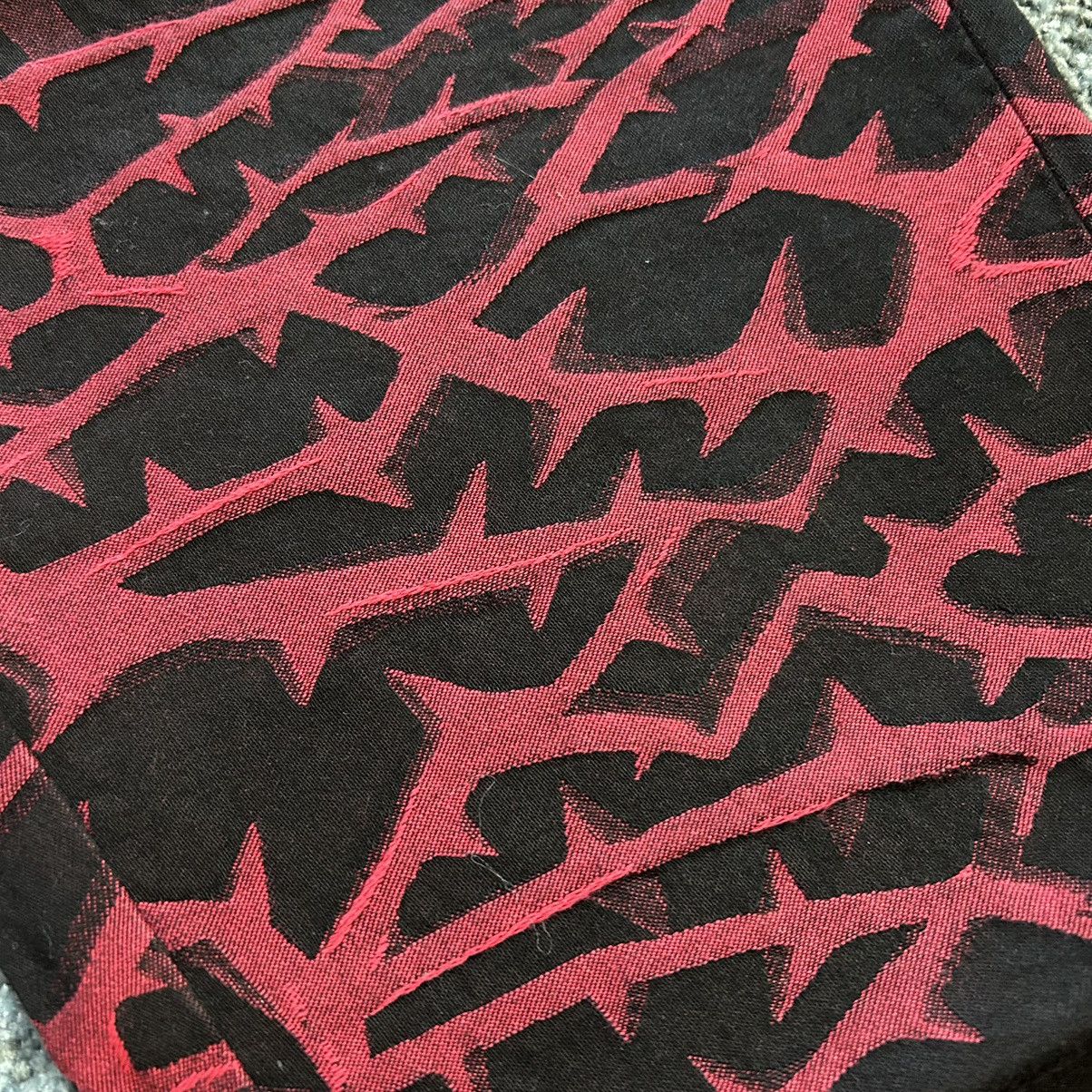Supreme 2018 WOVEN JACQUARD THORN JEAN DENiM PANTS BLACK RED Size US 32 / EU 48 - 6 Thumbnail